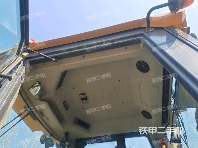 駕駛室外頂全景（壓路機(jī)駕駛室）