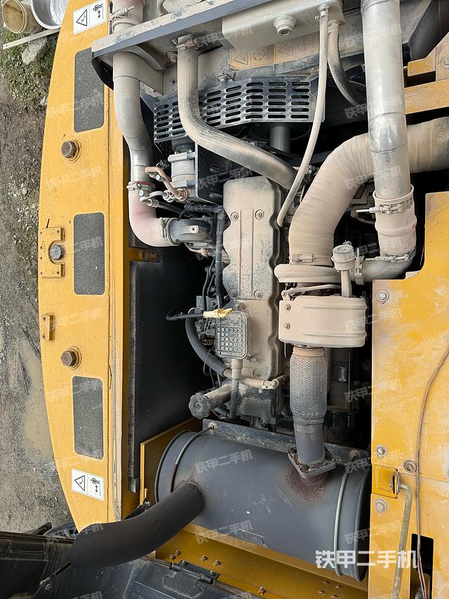 發(fā)動機(jī)整體俯視（整機(jī)外觀）