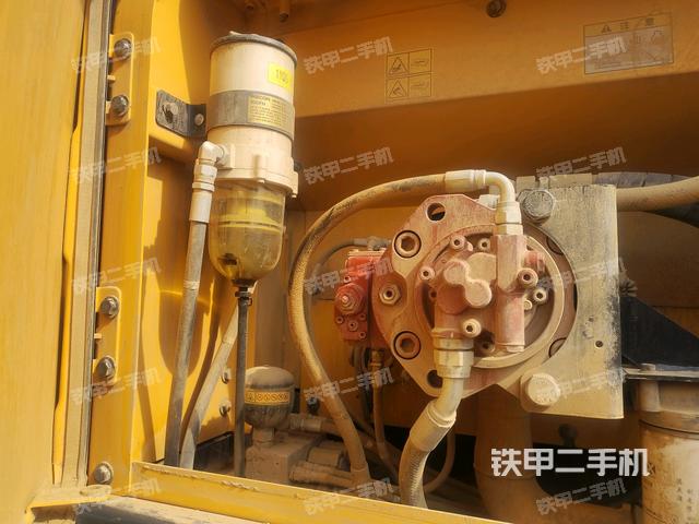 液壓泵斜45?左（大件艙室）