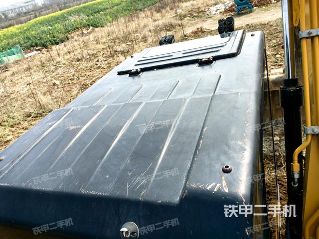 駕駛室頂部俯視(上車部件) 駕駛室頂部俯視(上車部件)