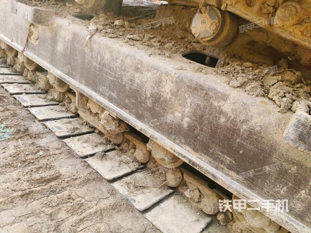 左側(cè)行走馬達(dá)蓋板（行走機(jī)構(gòu)）