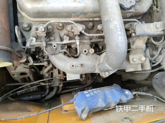 氣門(mén)室蓋螺絲特寫(xiě)(上車(chē)部件) 氣門(mén)室蓋螺絲特寫(xiě)(上車(chē)部件)