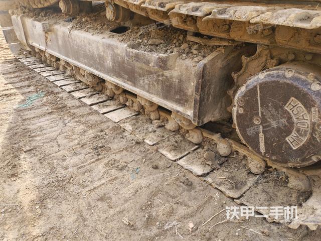 左導(dǎo)向輪（行走機(jī)構(gòu)）