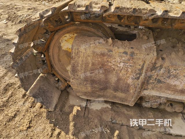 右驅(qū)動輪（行走機構）