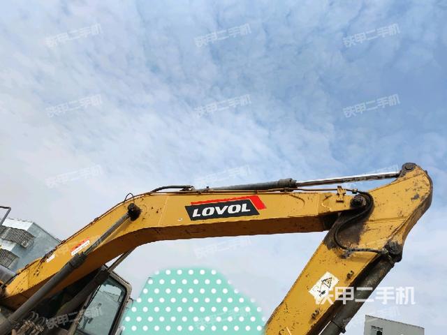 大臂整体 右侧(工作和回转装置) 大臂整体 右侧(工作和回转装置)