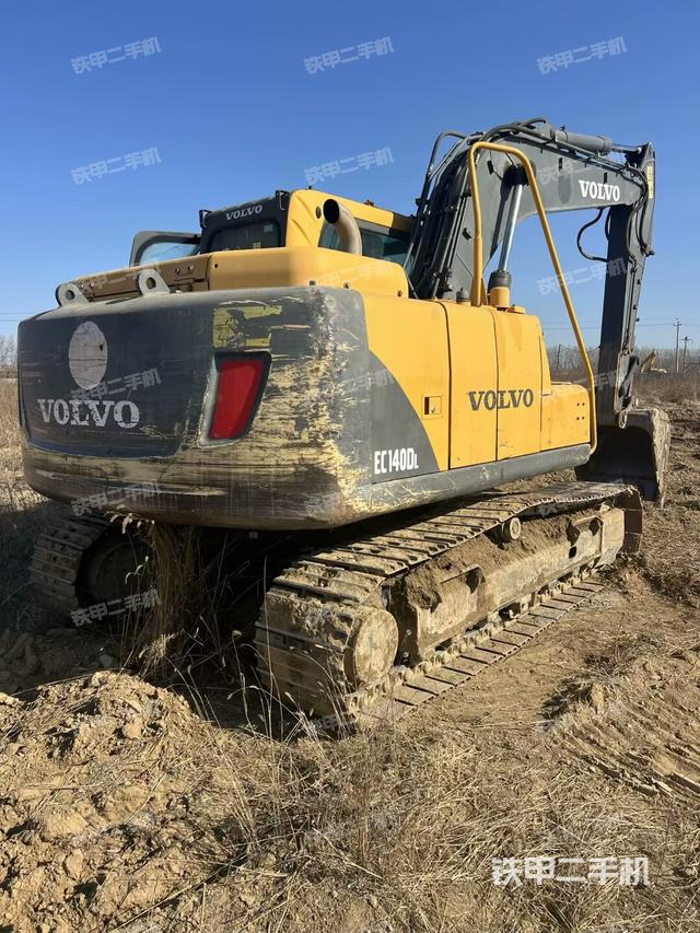 整機右后45°(整機外觀) 整機右后45°(整機外觀)