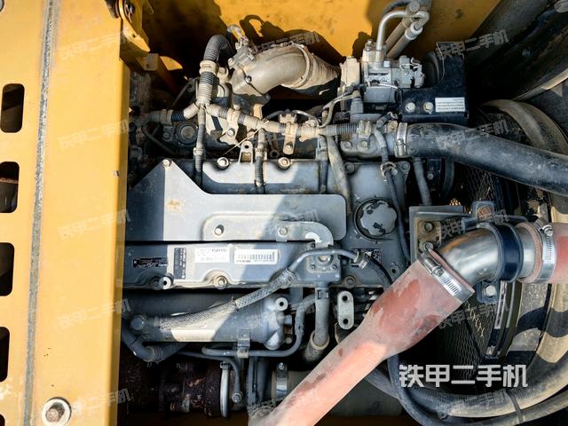 發(fā)動(dòng)機(jī)室(上車部件) 發(fā)動(dòng)機(jī)室(上車部件)
