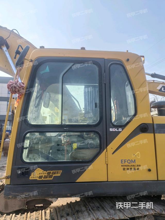 駕駛室正側(cè)（駕駛室部分）