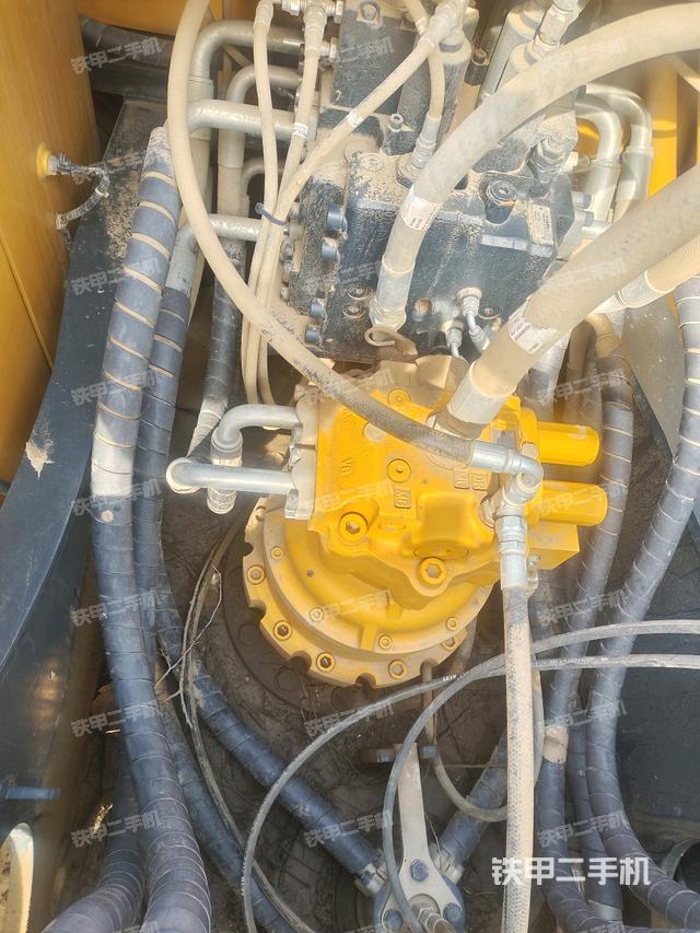 回轉(zhuǎn)馬達（上車部件）