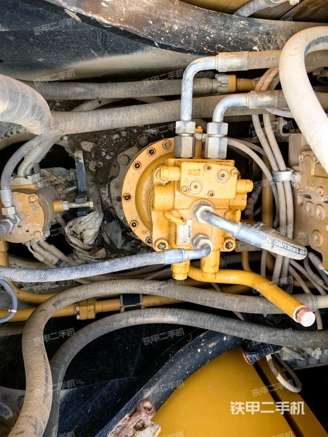 回轉(zhuǎn)馬達(dá)（上車部件）