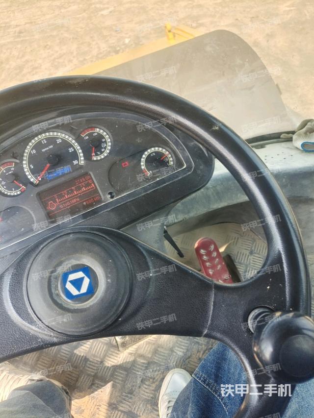 操作把手（壓路機(jī)駕駛室）