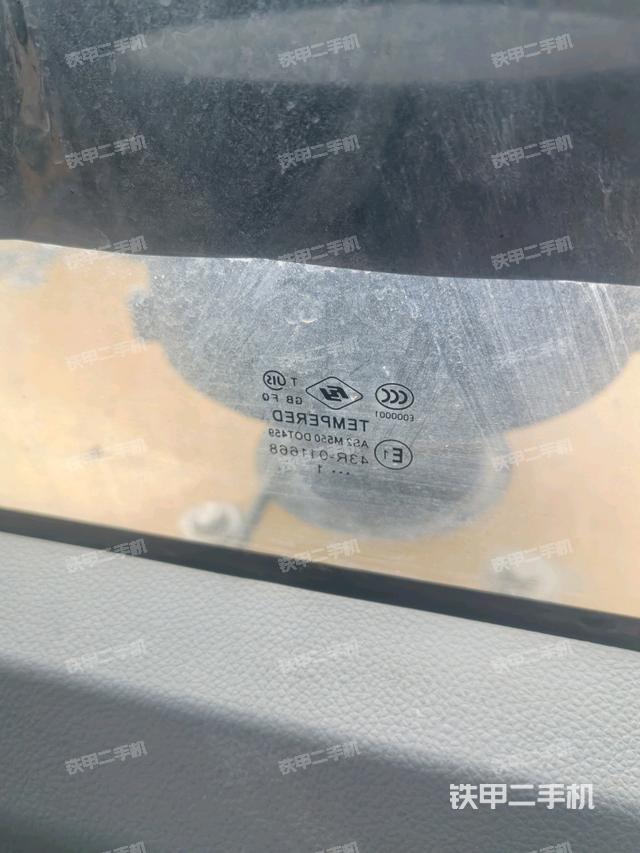 后窗玻璃角標(biāo)（駕駛室部分）