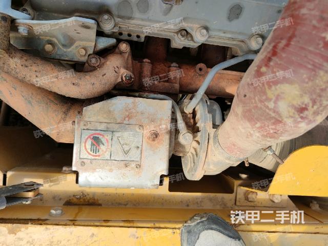 增压器特写(上车部件) 增压器特写(上车部件)