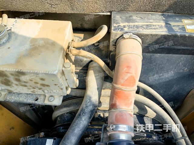 水箱+風(fēng)扇特寫(上車部件) 水箱+風(fēng)扇特寫(上車部件)