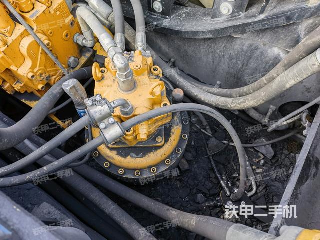 回轉(zhuǎn)馬達(dá)（上車部件）