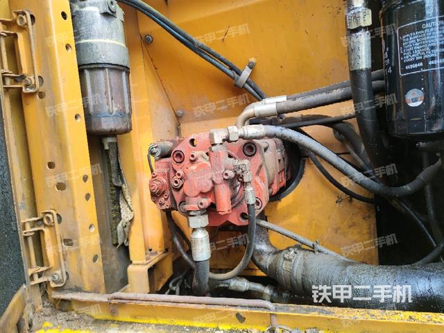 液壓泵室(大件艙室) 液壓泵室(大件艙室)