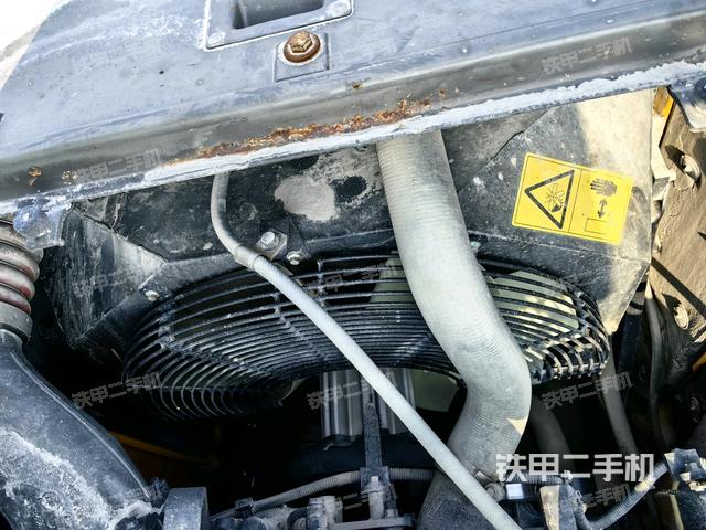 水箱+風扇特寫(上車部件) 水箱+風扇特寫(上車部件)