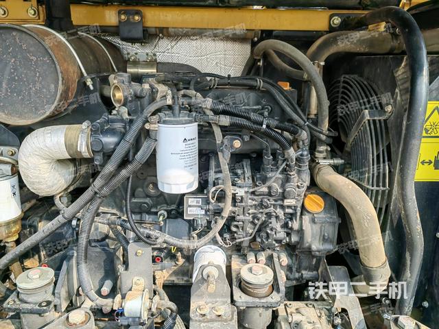 發(fā)動(dòng)機(jī)室(上車部件) 發(fā)動(dòng)機(jī)室(上車部件)