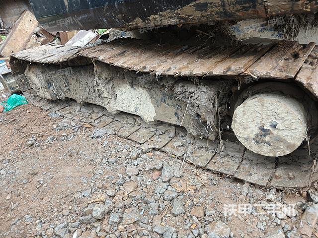 单侧履带整体（整机外观）