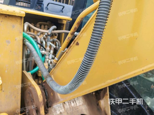 大臂根部 斜视（工作和回转装置）