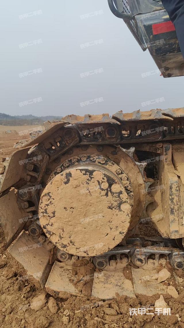 单侧履带整体（整机外观）