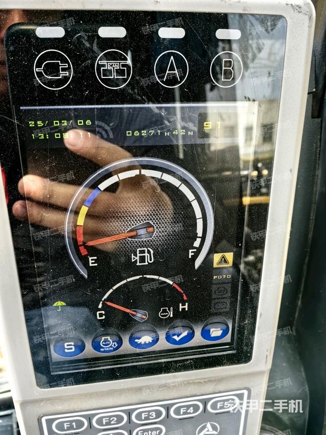 小時(shí)表(駕駛室部分) 小時(shí)表(駕駛室部分)