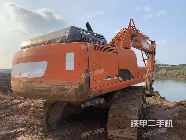 整機(jī)右后45°(整機(jī)外觀) 整機(jī)右后45°(整機(jī)外觀)