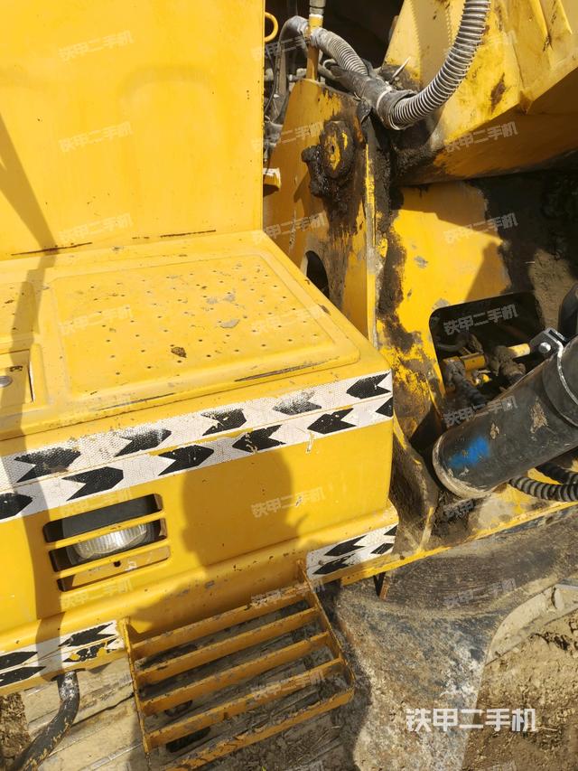 大臂根部?斜視（工作和回轉(zhuǎn)裝置）