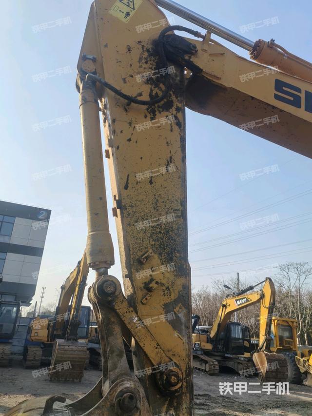 小臂整體左后（工作和回轉(zhuǎn)裝置）