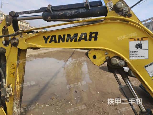 小臂整體右前（工作和回轉裝置）