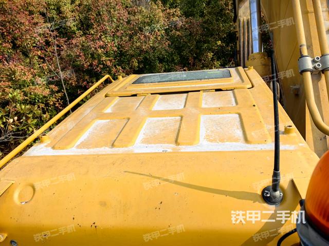駕駛室頂部俯視(上車部件) 駕駛室頂部俯視(上車部件)