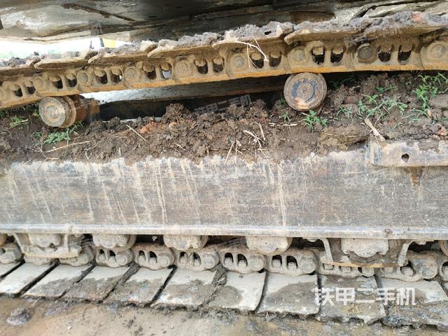 左侧行走马达盖板(行走机构) 左侧行走马达盖板(行走机构)