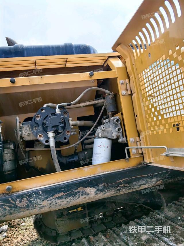 液壓泵斜45?左（大件艙室）