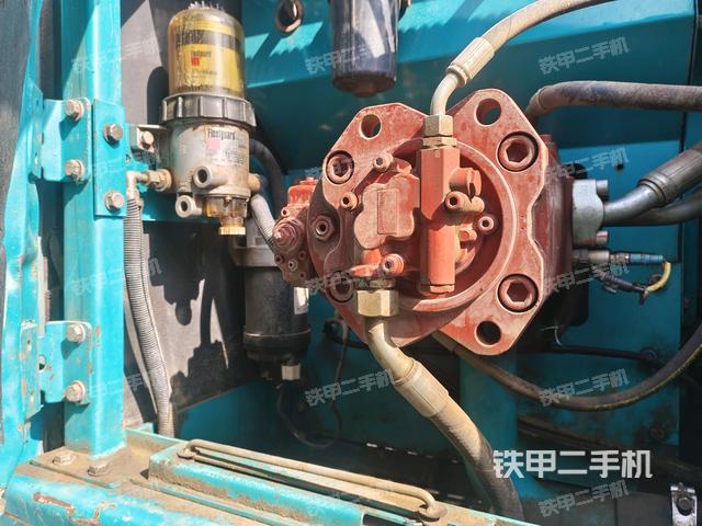 液壓泵室（大件艙室）