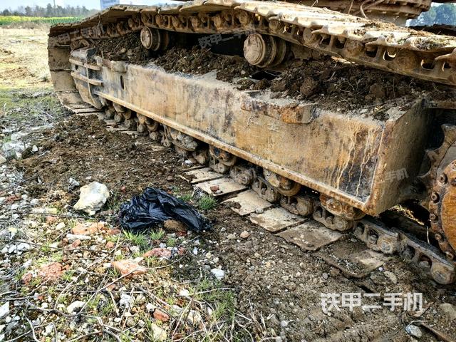 右側(cè)履帶整體（行走機(jī)構(gòu)）