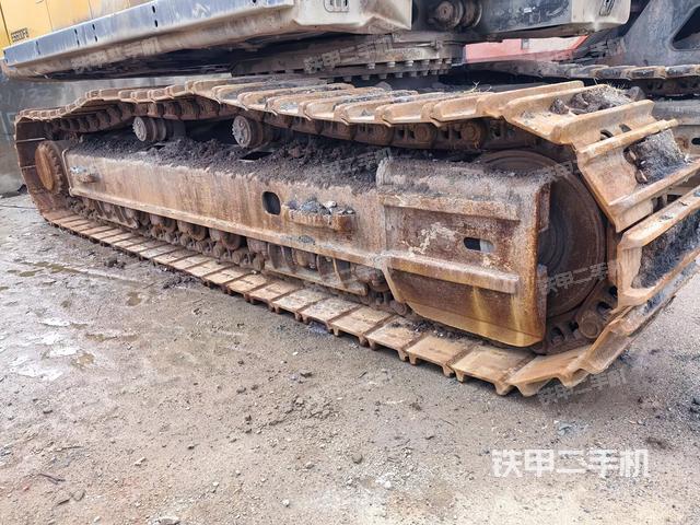 右驅(qū)動(dòng)輪(行走機(jī)構(gòu)) 右驅(qū)動(dòng)輪(行走機(jī)構(gòu))