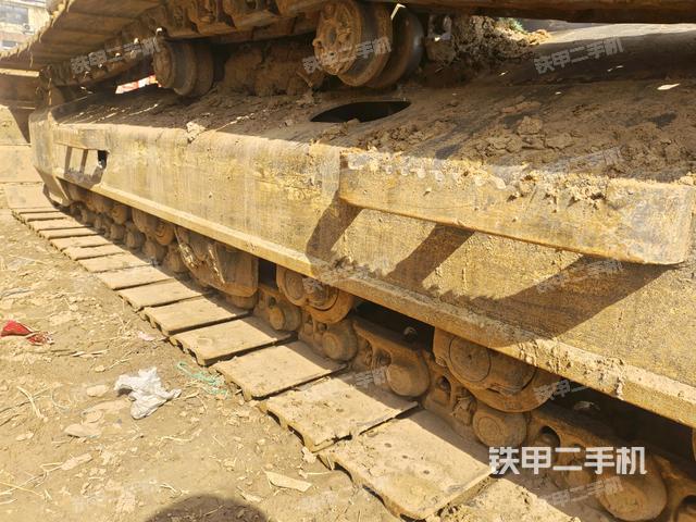 左導向輪(行走機構(gòu)) 左導向輪(行走機構(gòu))