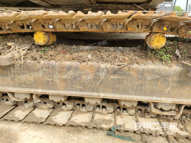 左导向轮(行走机构) 左导向轮(行走机构)