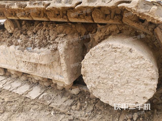 右側(cè)履帶整體（行走機構(gòu)）