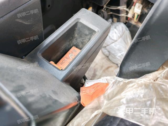 顶棚整体（驾驶室部分）