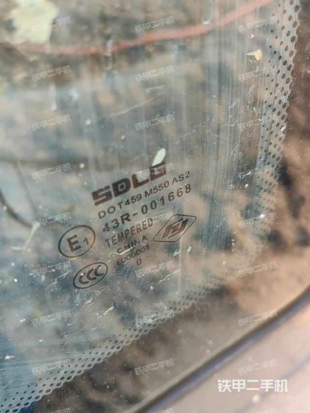 后窗玻璃角標(biāo)(駕駛室部分) 后窗玻璃角標(biāo)(駕駛室部分)