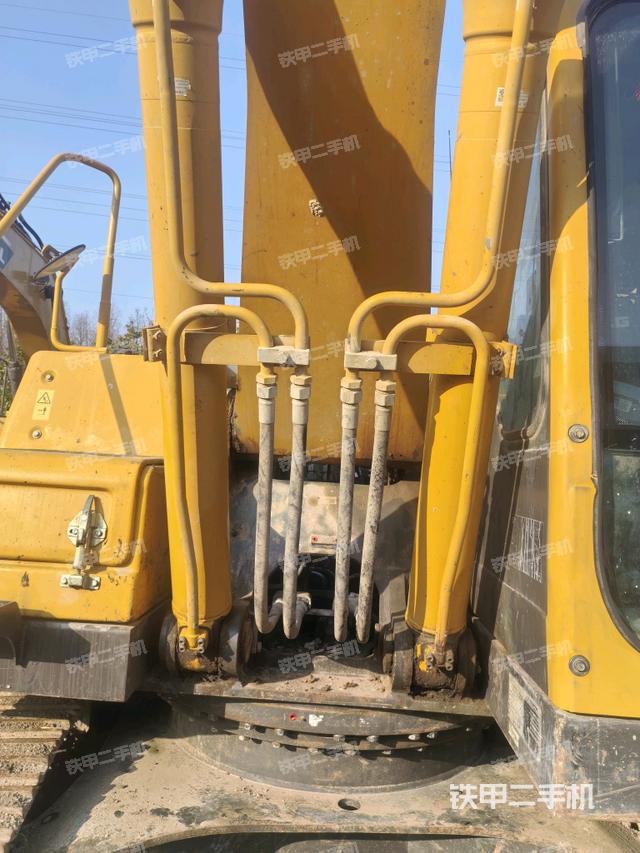 大臂油缸整體?豎拍（工作和回轉(zhuǎn)裝置）