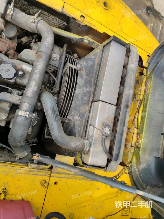 水箱+風(fēng)扇特寫(xiě)(上車(chē)部件) 水箱+風(fēng)扇特寫(xiě)(上車(chē)部件)