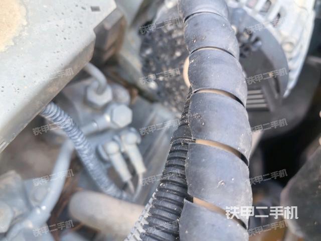 氣門室蓋螺絲特寫（上車部件）