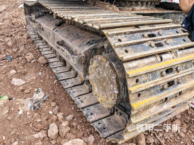 左侧履带整体 （行走机构）