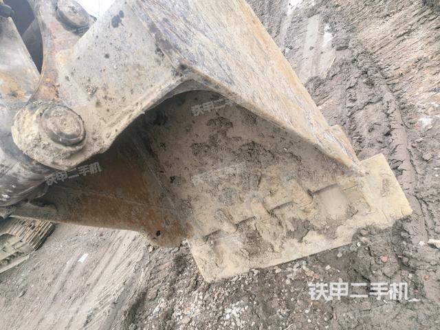 鏟斗右后整體（工作和回轉(zhuǎn)裝置）