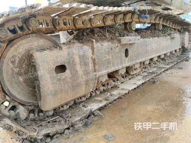 左侧履带整体 (行走机构) 左侧履带整体 (行走机构)