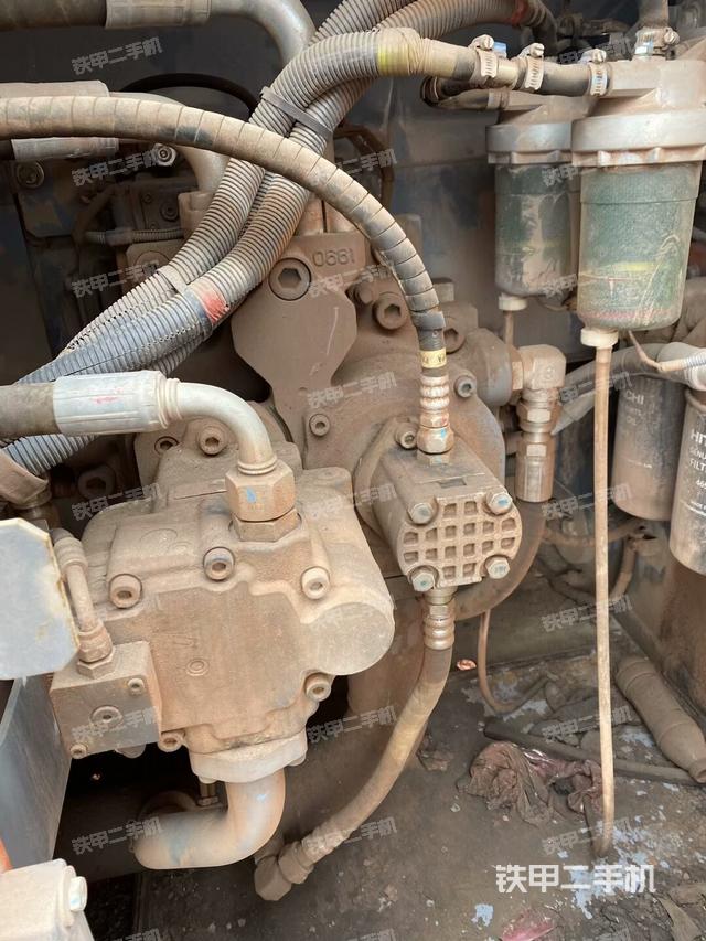 電瓶（大件艙室）