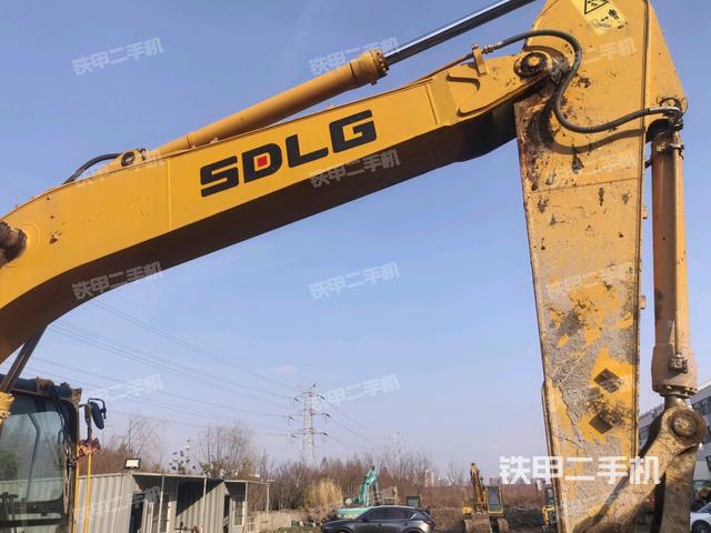 大臂整體?右側(cè)（工作和回轉(zhuǎn)裝置）