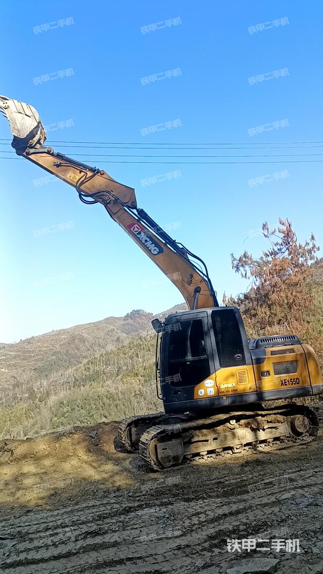 驾驶室顶部（整机外观）